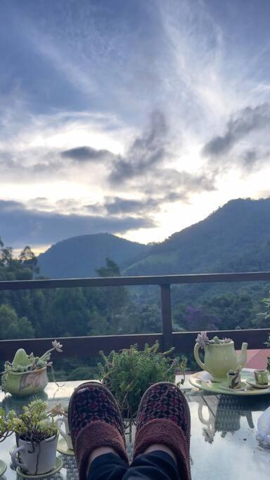Sitio Com Piscina Natural E Cascata, Com Linda Vista Em Lumiar. Екстериор снимка